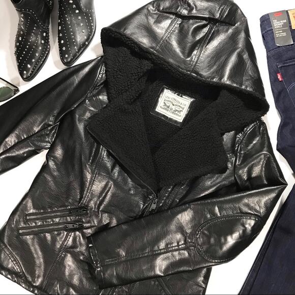 Levi's Jackets & Blazers - Levi’s Shearling Moto Jacket